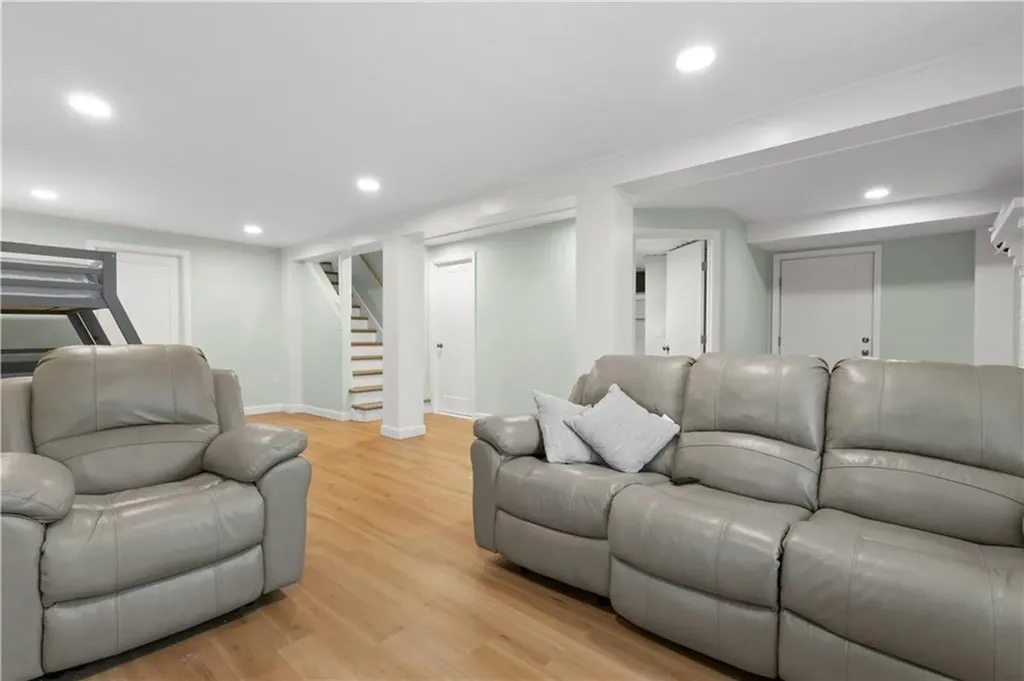 446 Atlantic Avenue Westerly RI 02891