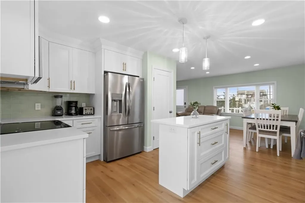 446 Atlantic Avenue Westerly RI 02891