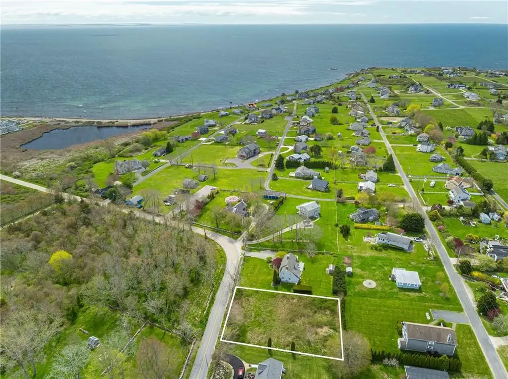 89 South Shore Road Little Compton RI 02837