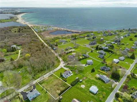 89 South Shore Road Little Compton RI 02837