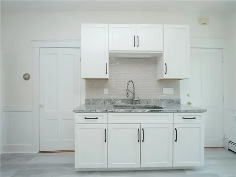 7 Howe Street Bristol RI 02809