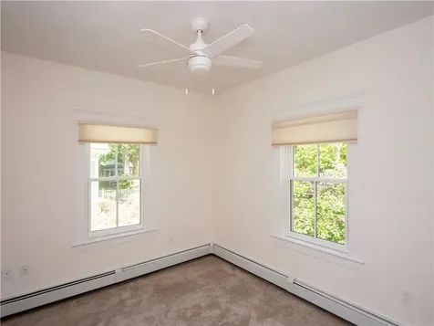 7 Howe Street Bristol RI 02809