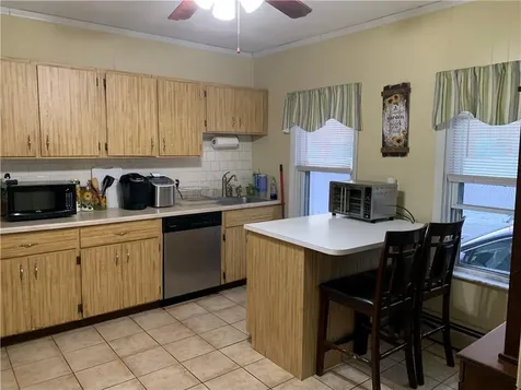 76 London Avenue Pawtucket RI 02861