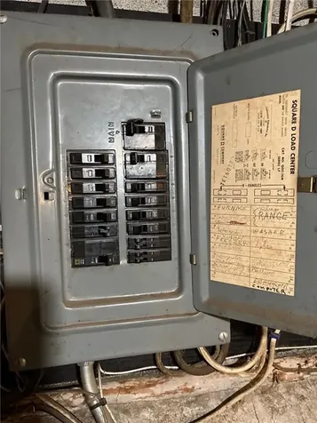 76 London Avenue Pawtucket RI 02861