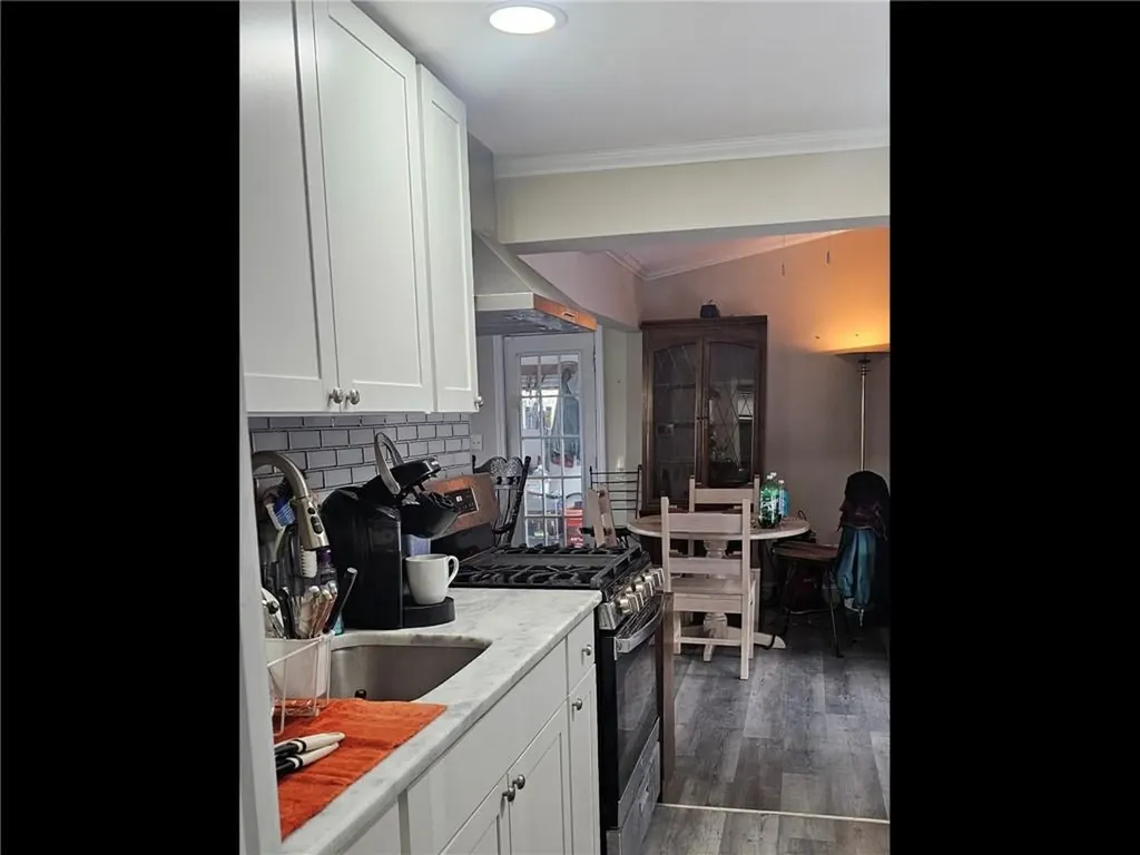 59 Division Street Woonsocket RI 02895
