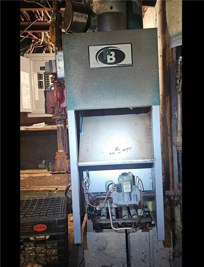 59 Division Street Woonsocket RI 02895