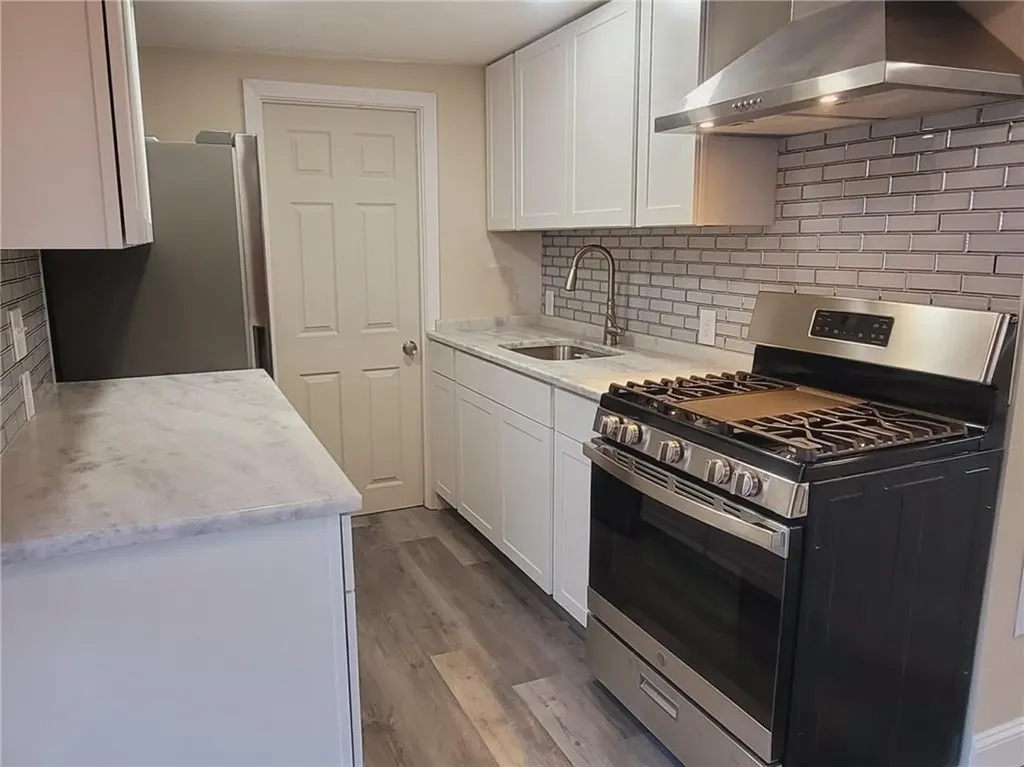 59 Division Street Woonsocket RI 02895
