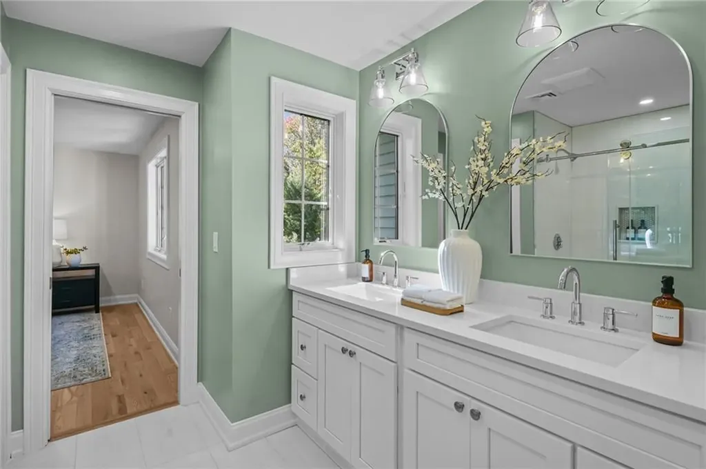 191 Pippin Orchard Road Cranston RI 02921