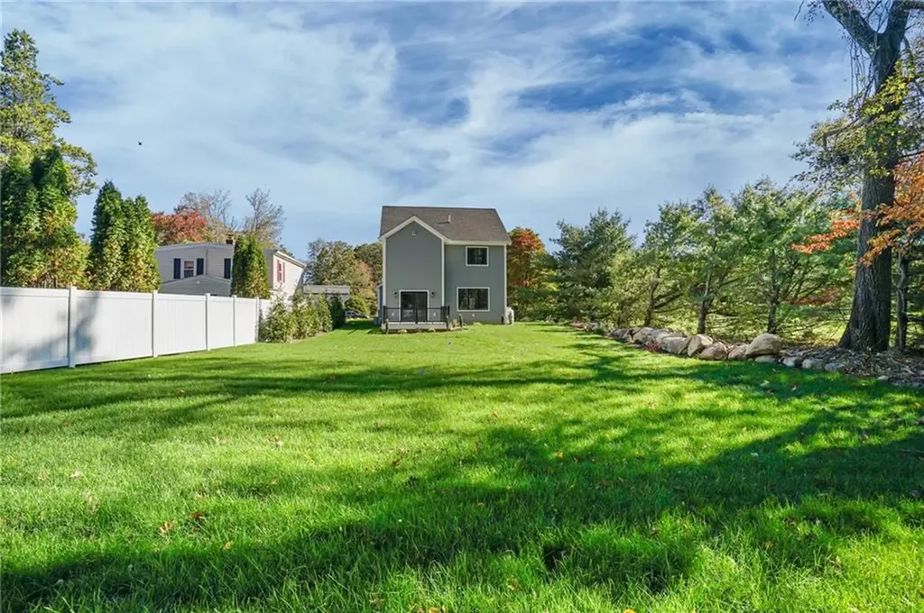 191 Pippin Orchard Road Cranston RI 02921