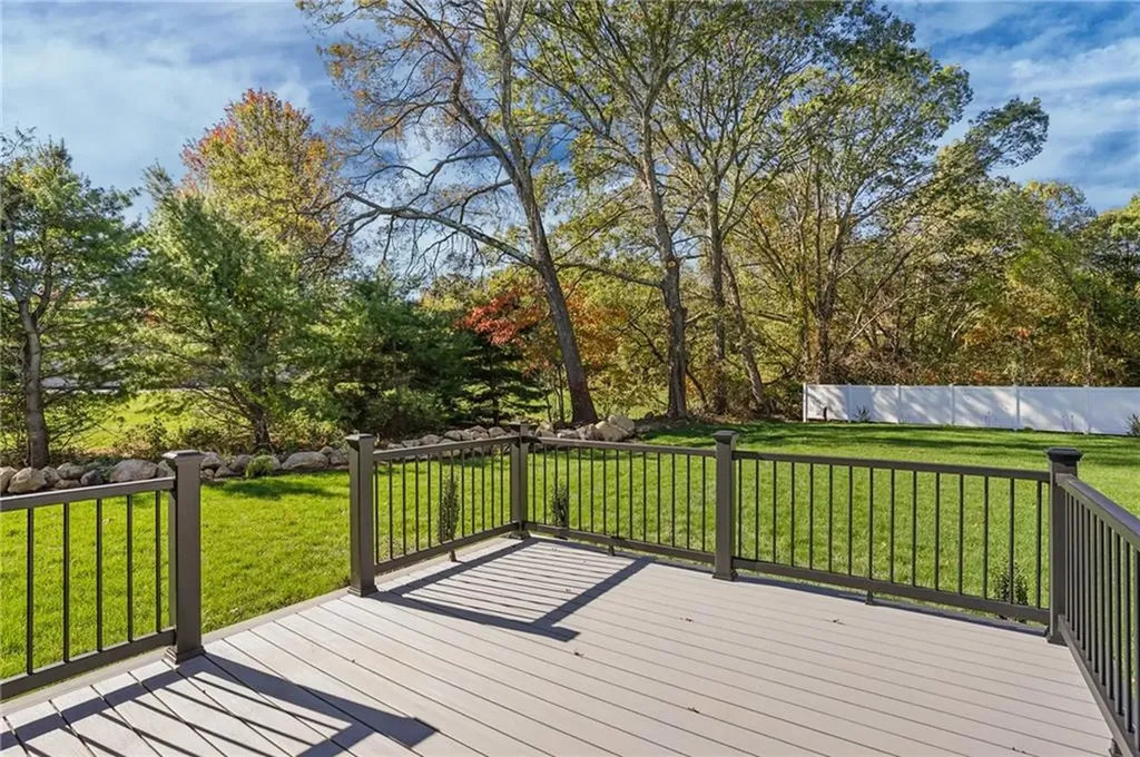 191 Pippin Orchard Road Cranston RI 02921