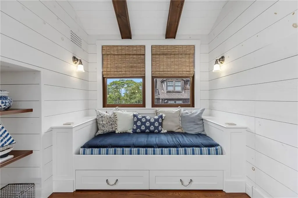 5 Ledge Road Newport RI 02840
