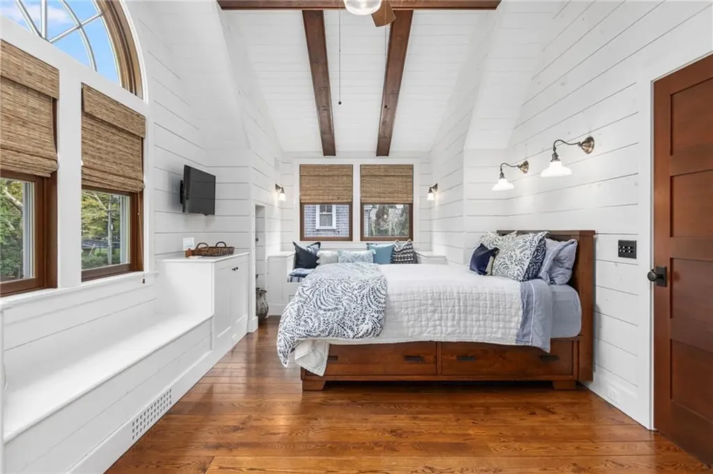 5 Ledge Road Newport RI 02840