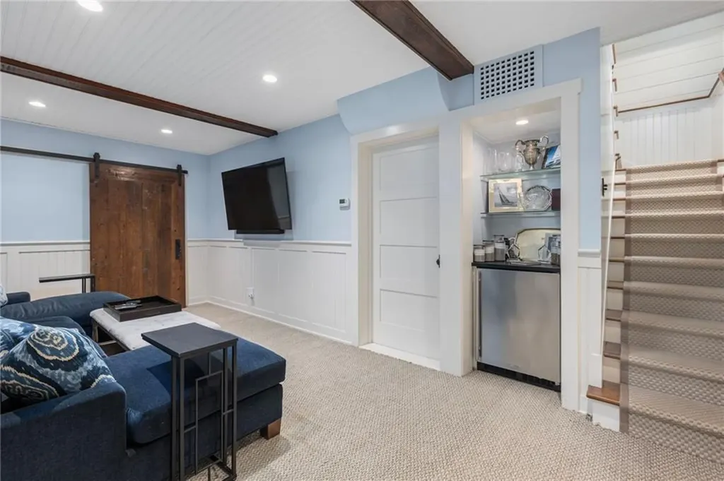 5 Ledge Road Newport RI 02840