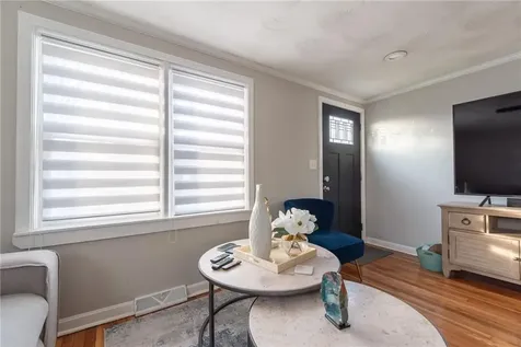 72 Hollis Avenue Warwick RI 02889