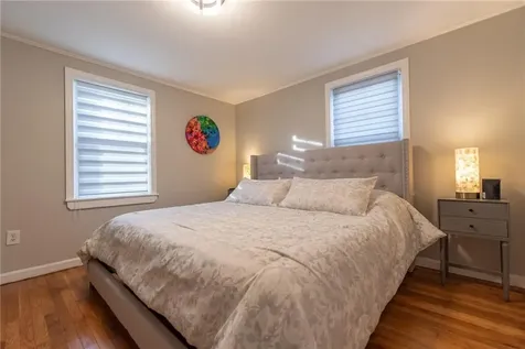 72 Hollis Avenue Warwick RI 02889