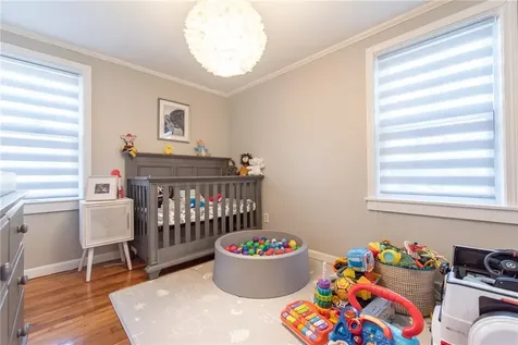 72 Hollis Avenue Warwick RI 02889