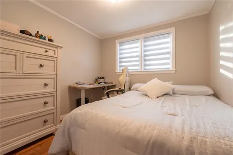 72 Hollis Avenue Warwick RI 02889