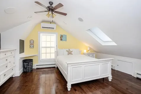 78 State Street Bristol RI 02809