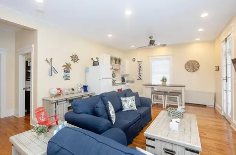 78 State Street Bristol RI 02809