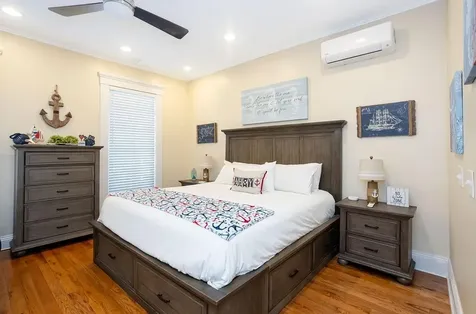 78 State Street Bristol RI 02809