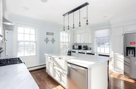 78 State Street Bristol RI 02809