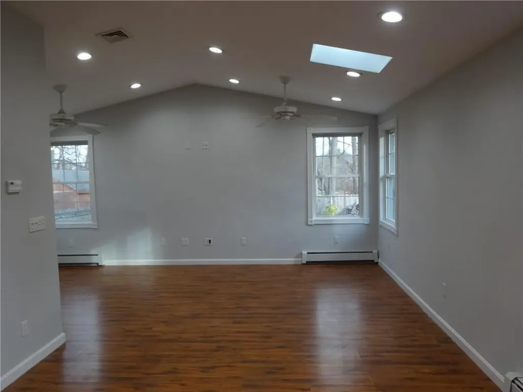 31 Washington Street North Providence RI 02904