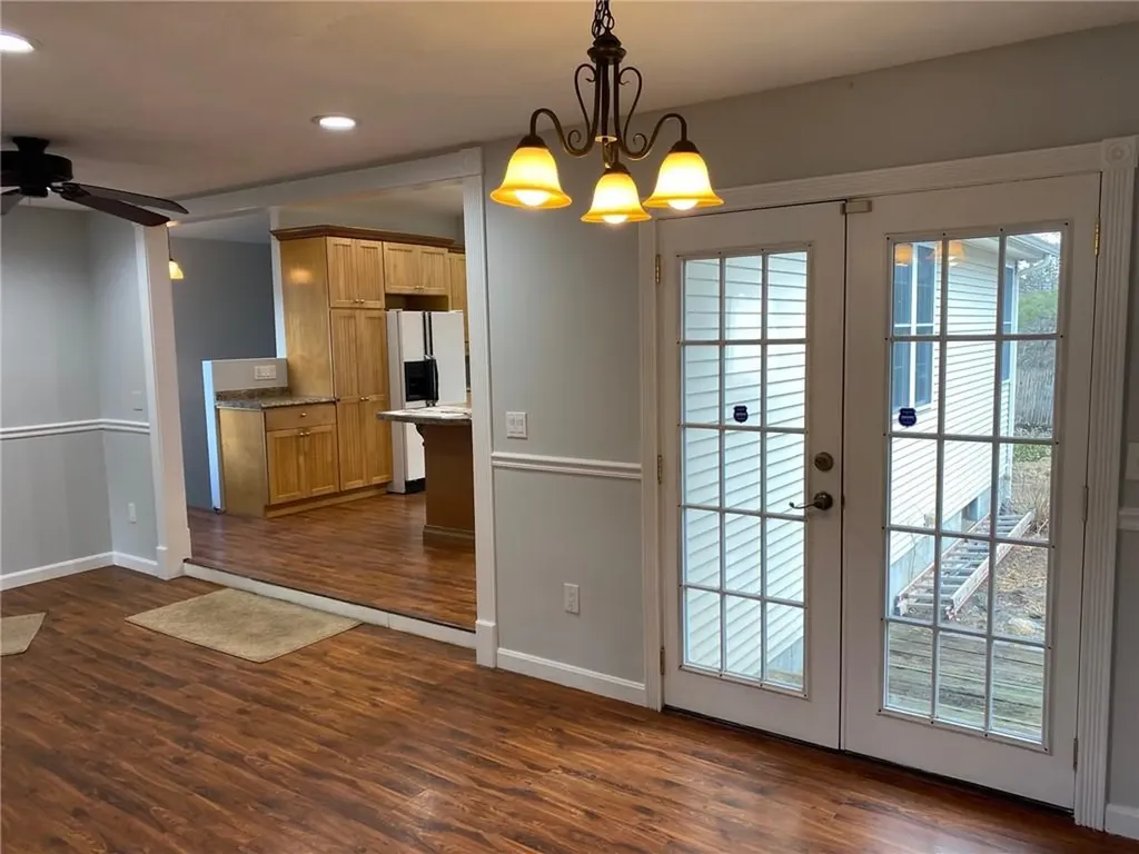 31 Washington Street North Providence RI 02904