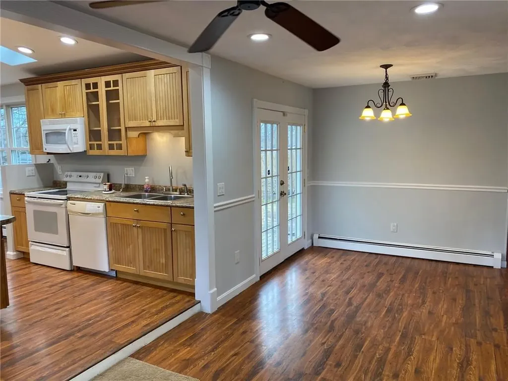 31 Washington Street North Providence RI 02904