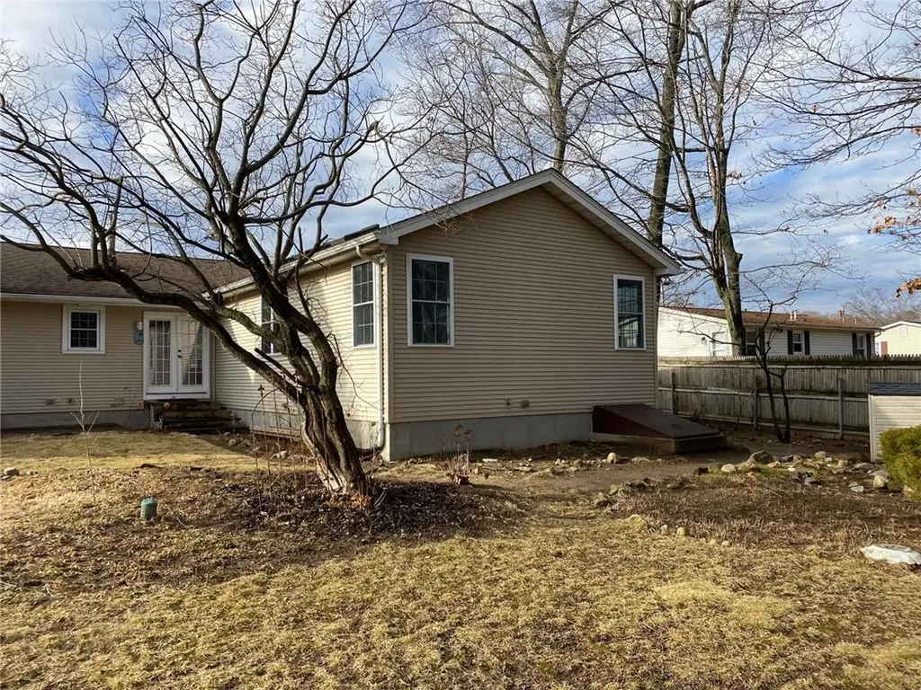 31 Washington Street North Providence RI 02904