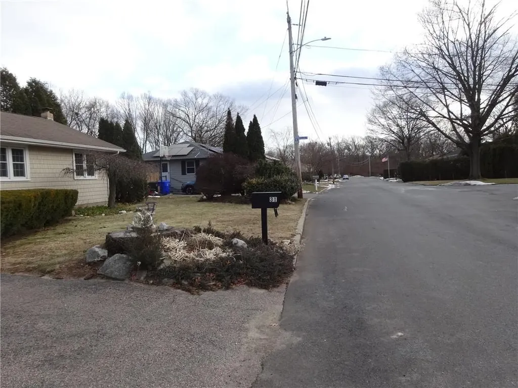 31 Washington Street North Providence RI 02904