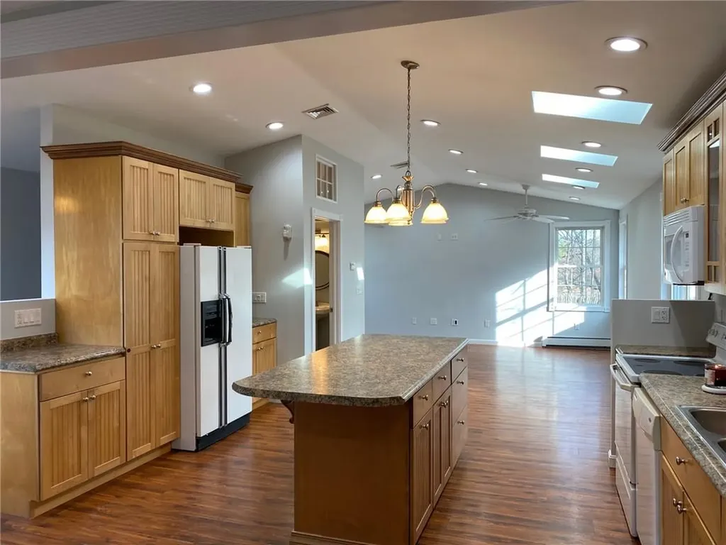 31 Washington Street North Providence RI 02904