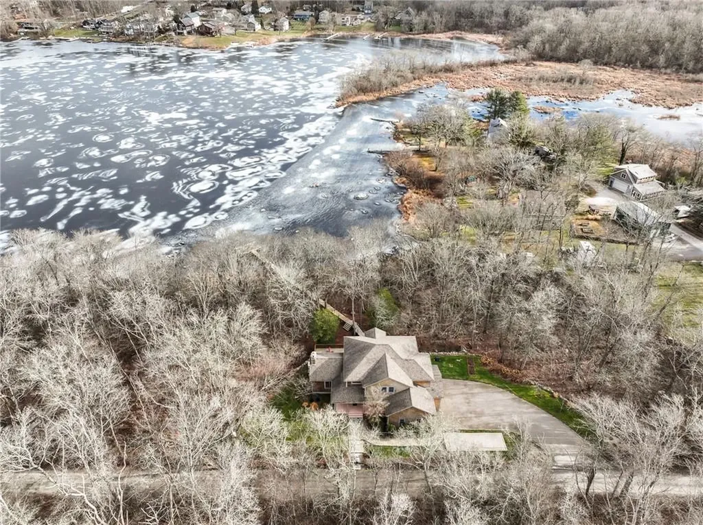 440 Captains Circle Fall River MA 02721