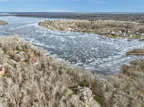 440 Captains Circle Fall River MA 02721