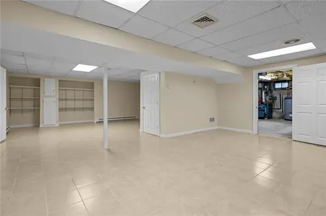 440 Captains Circle Fall River MA 02721