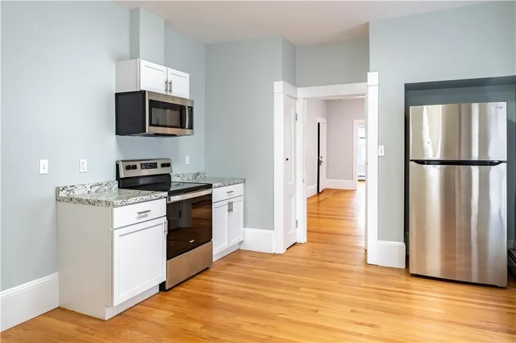 168 Waterman Avenue East Providence RI 02914