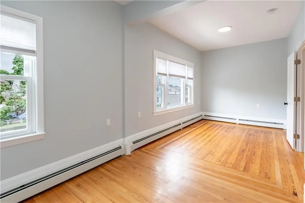 168 Waterman Avenue East Providence RI 02914