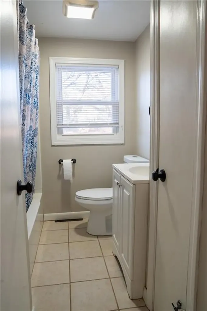 24 Howard Avenue North Providence RI 02911