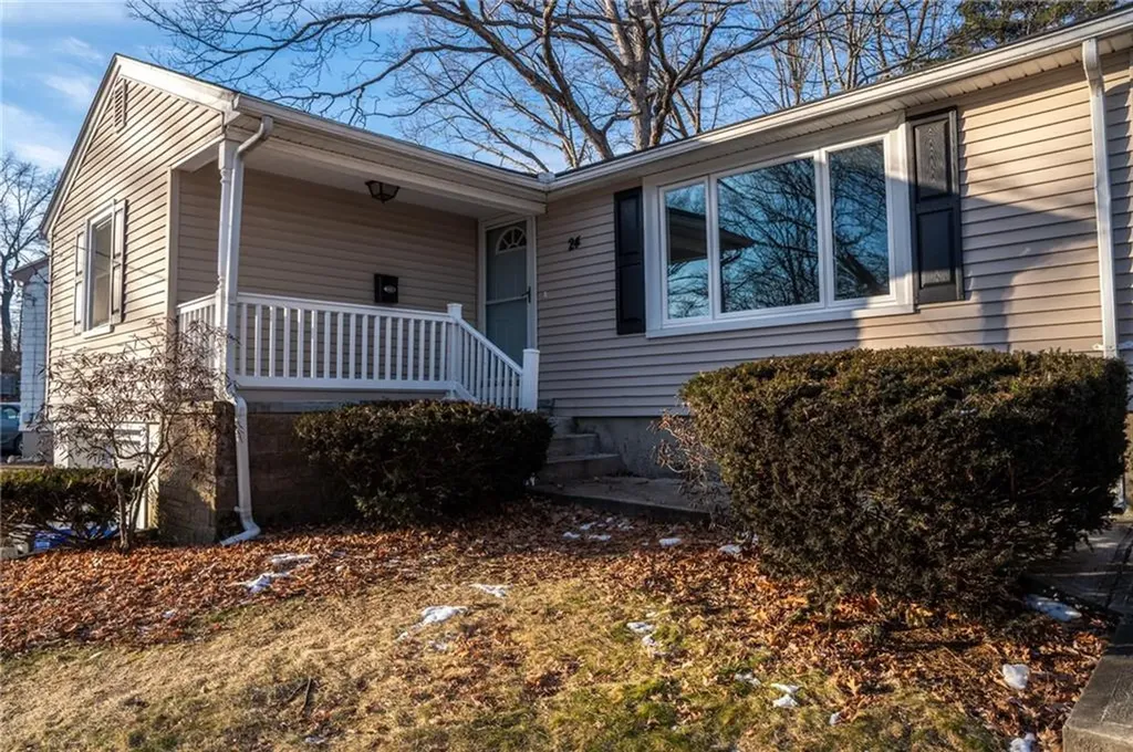 24 Howard Avenue North Providence RI 02911