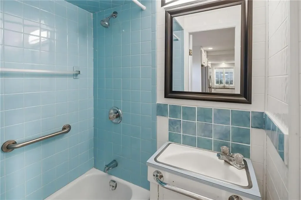 191 S Spruce Street East Providence RI 02914