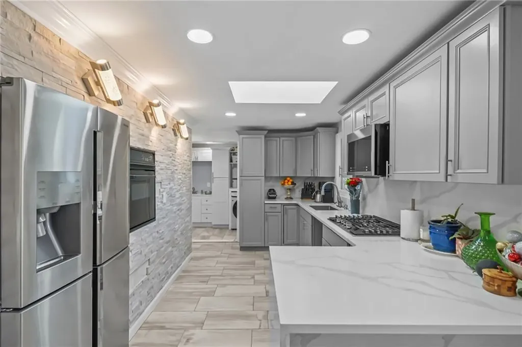 366 Woodbine Street Cranston RI 02910