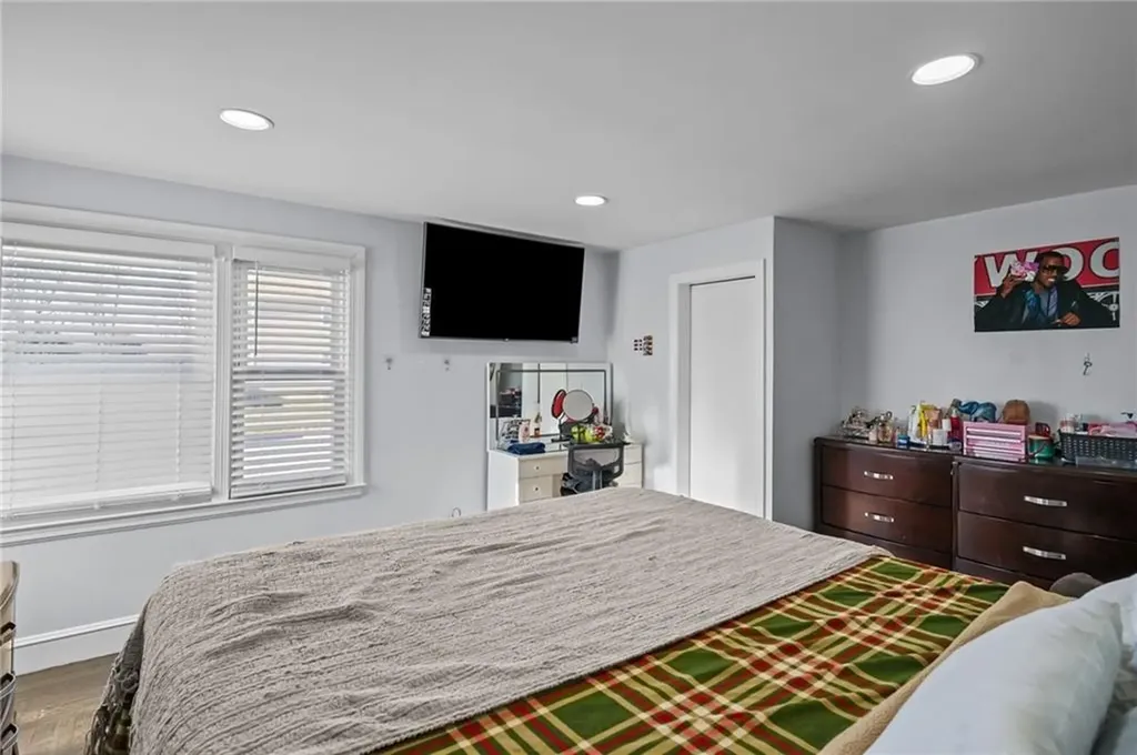 366 Woodbine Street Cranston RI 02910