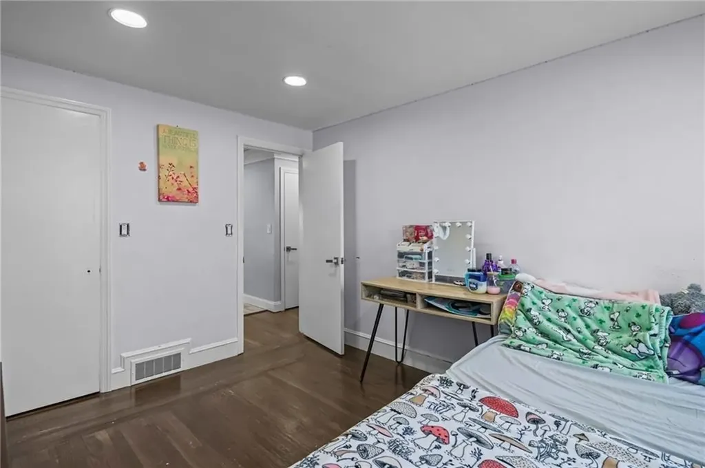366 Woodbine Street Cranston RI 02910