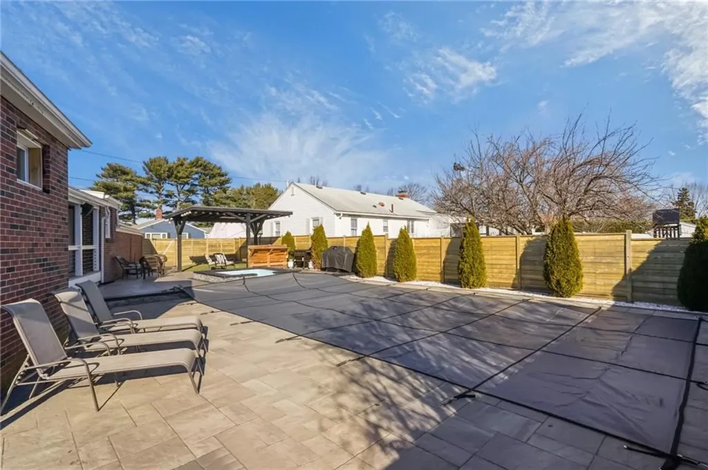 366 Woodbine Street Cranston RI 02910