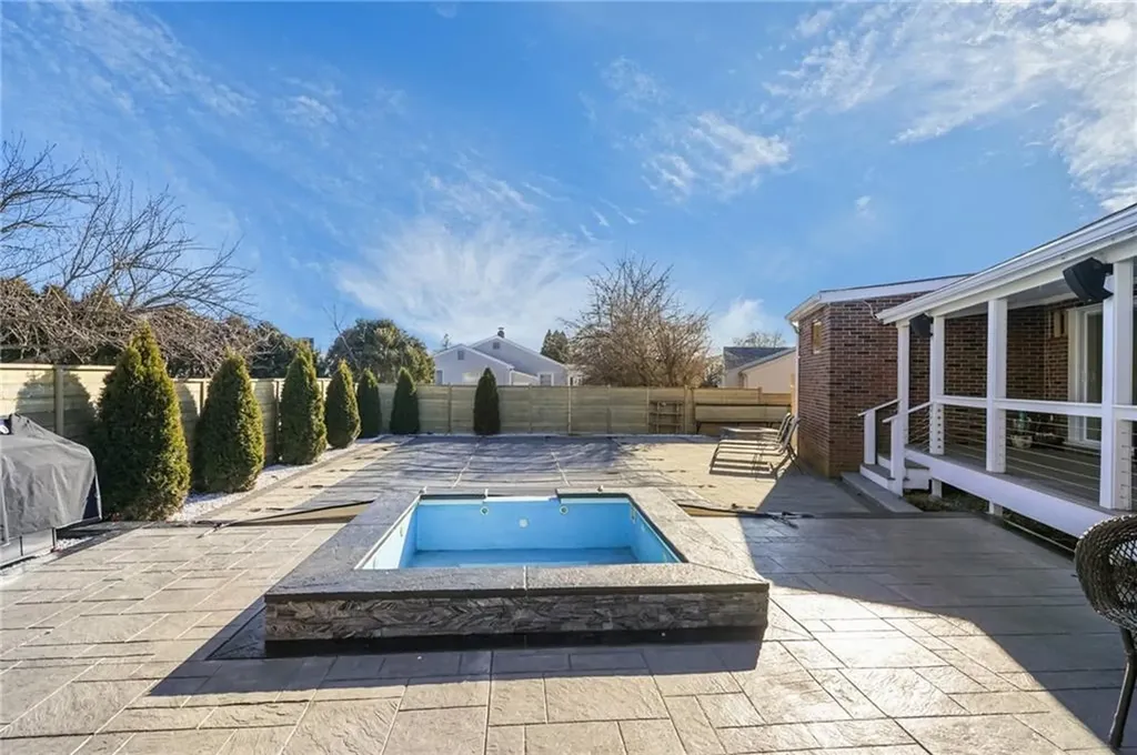 366 Woodbine Street Cranston RI 02910