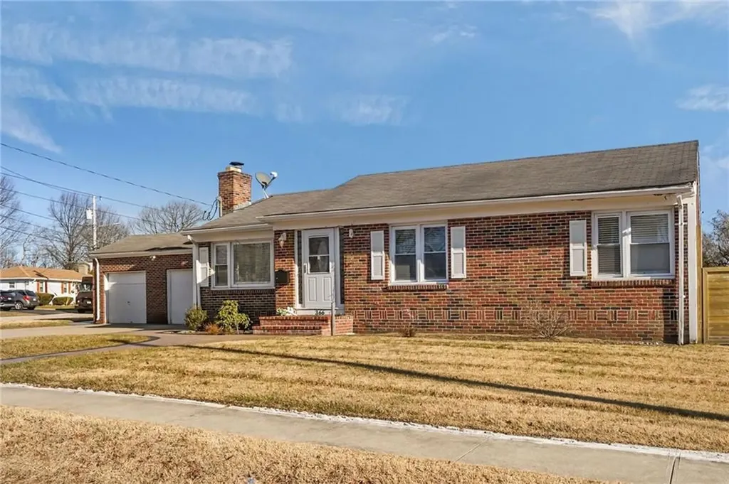 366 Woodbine Street Cranston RI 02910