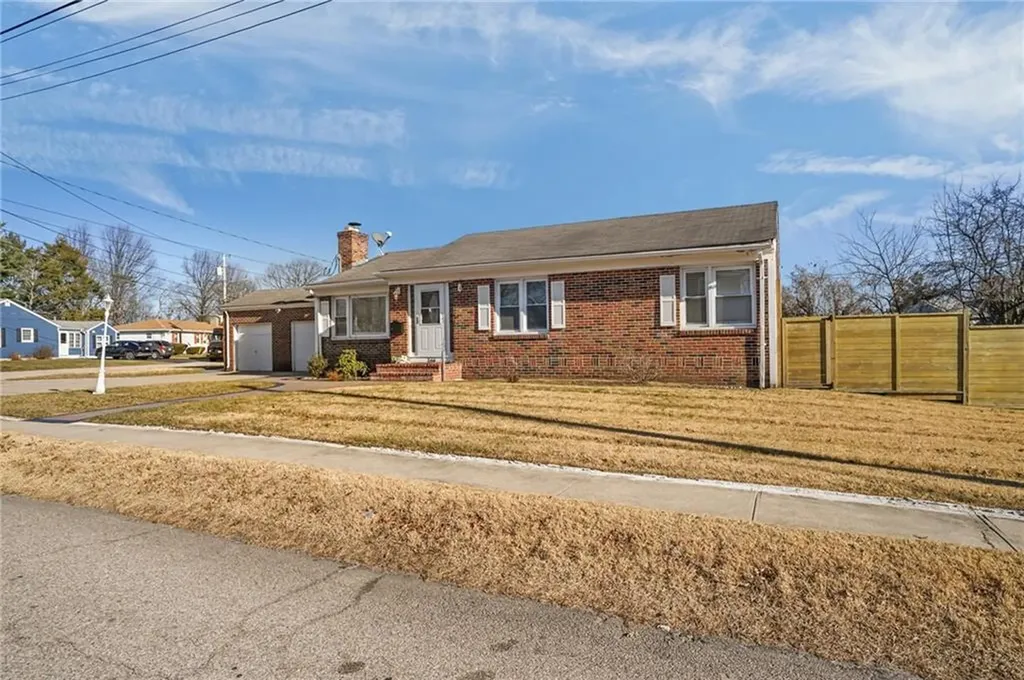 366 Woodbine Street Cranston RI 02910