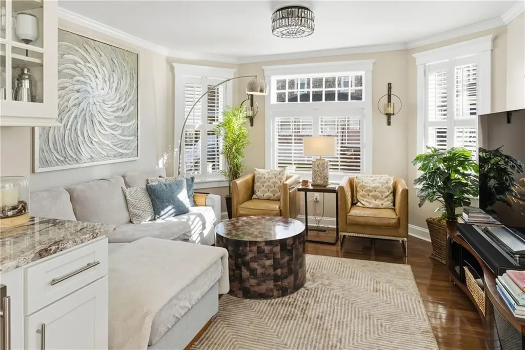 15 Vaughan Avenue Newport RI 02840