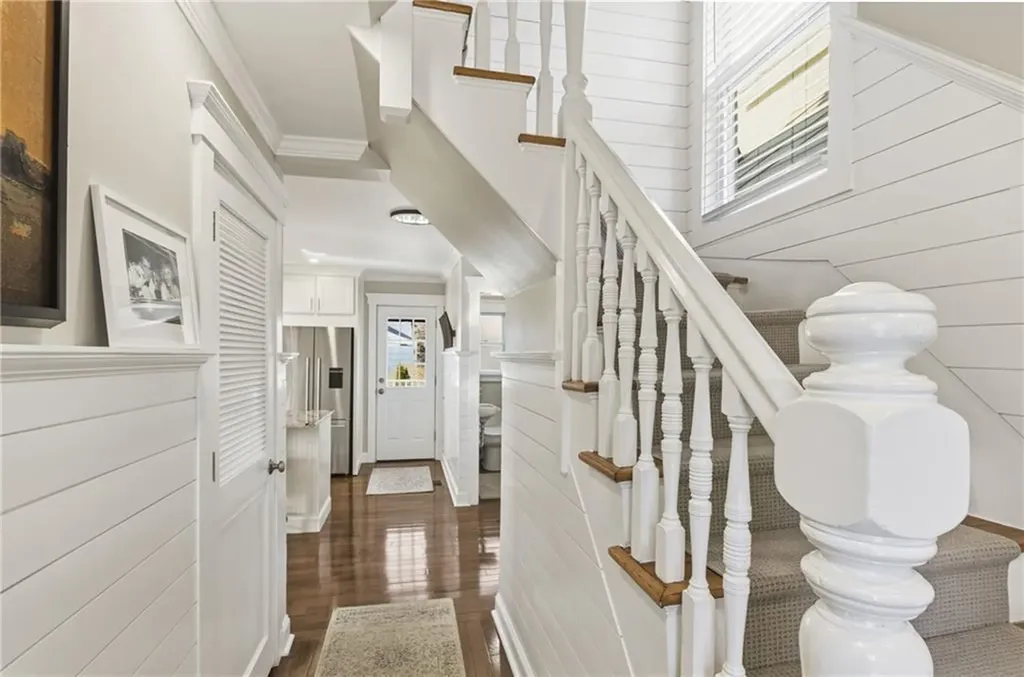 15 Vaughan Avenue Newport RI 02840