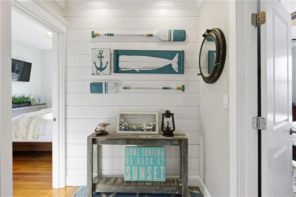 15 Vaughan Avenue Newport RI 02840