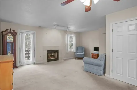 1603 Plainfield Pike Johnston RI 02919